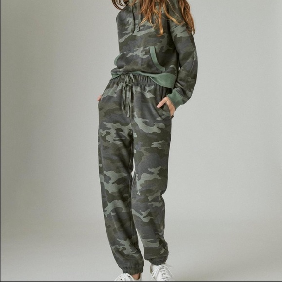 Lucky Brand Tops - NWT LUCKY BRAND camo sweat set size M/L
